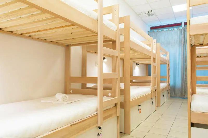 Gravitas Hostel Split Bagian luar foto