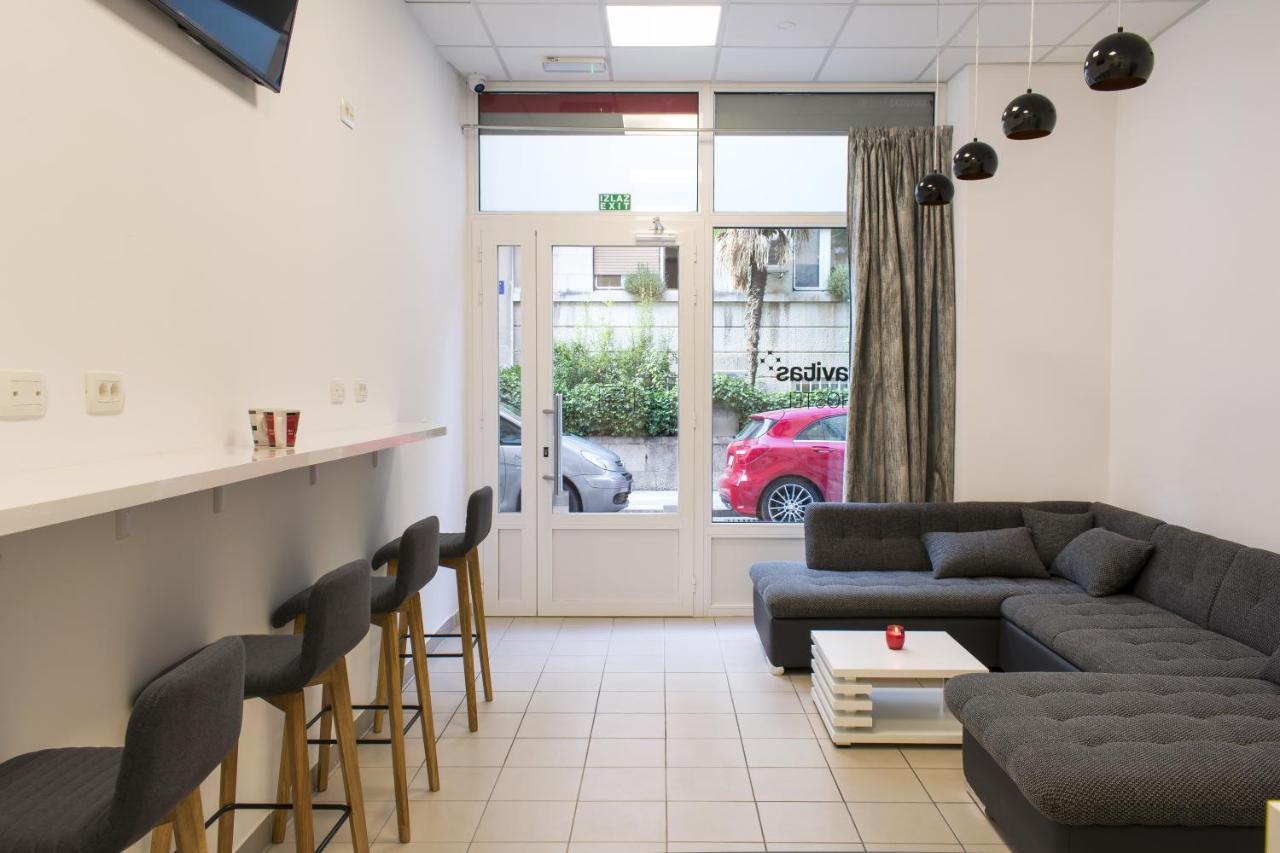 Gravitas Hostel Split Bagian luar foto